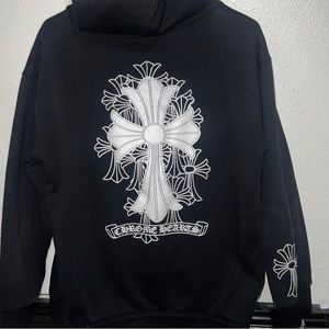 Large chrome hearts vintage zip up sweatshirt.
100% authentic and very rare.